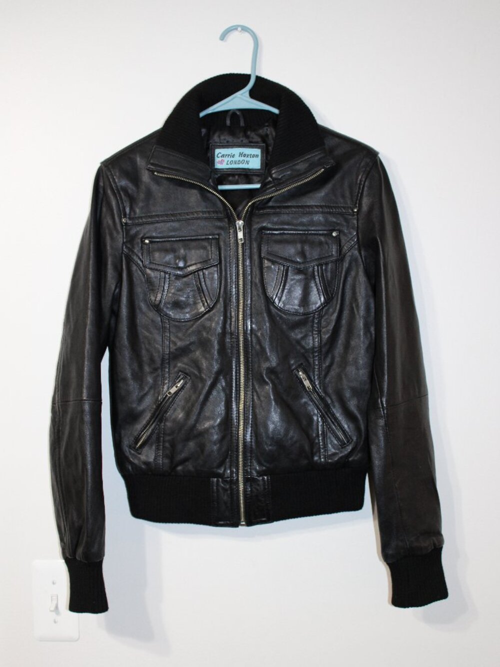 Carrie Hoxton London Women's Classic Leather Bomber Jacket